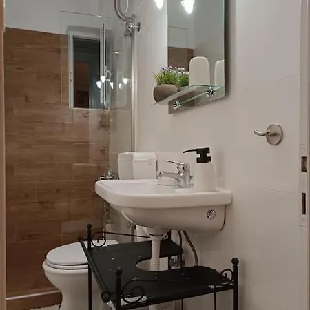 Apartment κεντρικό ευρύχωρο στούντιο με Parking Larissa