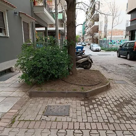 κεντρικό ευρύχωρο στούντιο με Parking Apartment