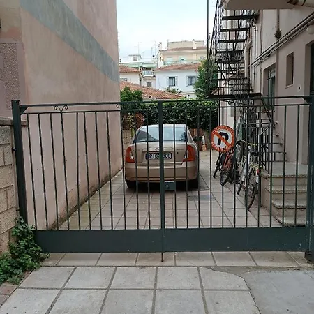κεντρικό ευρύχωρο στούντιο με Parking *