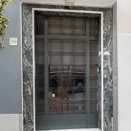 아파트 With Parking *