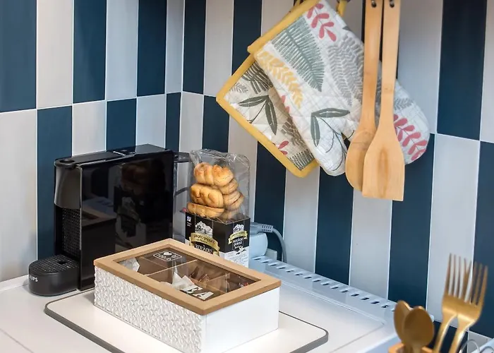 With Parking Larissa